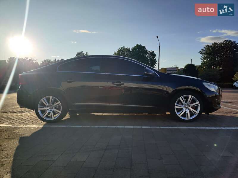 Седан Volvo S60 2011 в Житомире