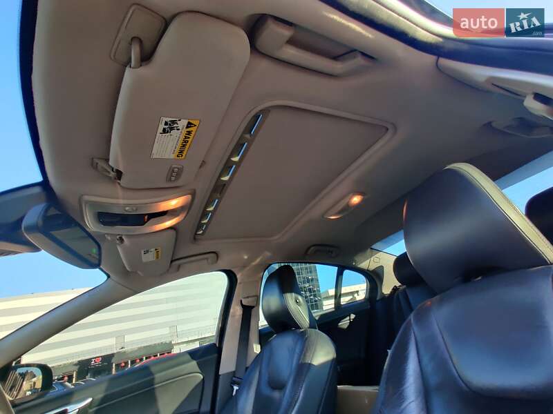 Седан Volvo S60 2011 в Житомире