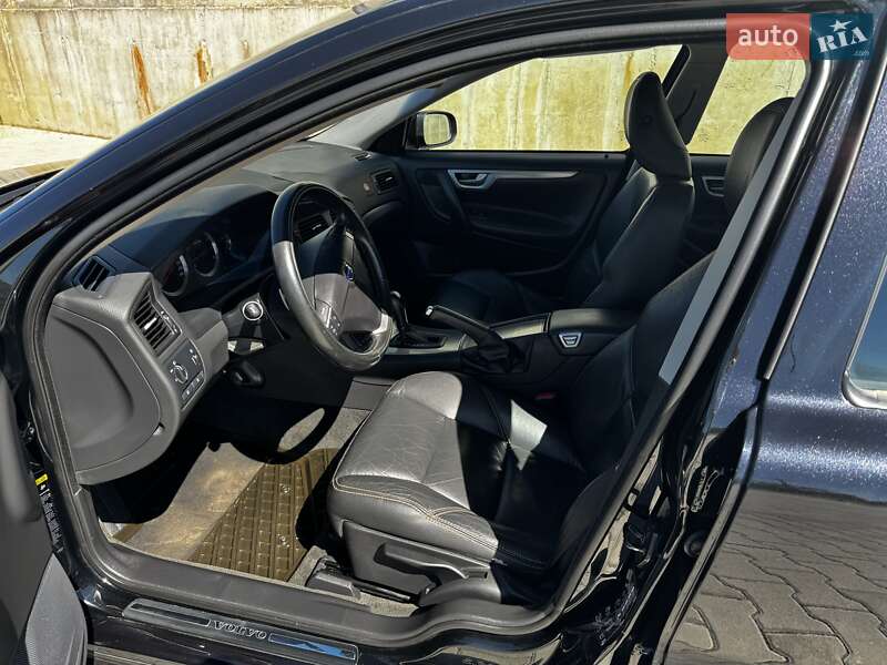 Седан Volvo S60 2008 в Львове