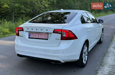 Седан Volvo S60 2017 в 