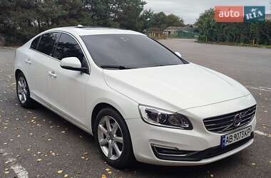 Седан Volvo S60 2018 в Гнивани