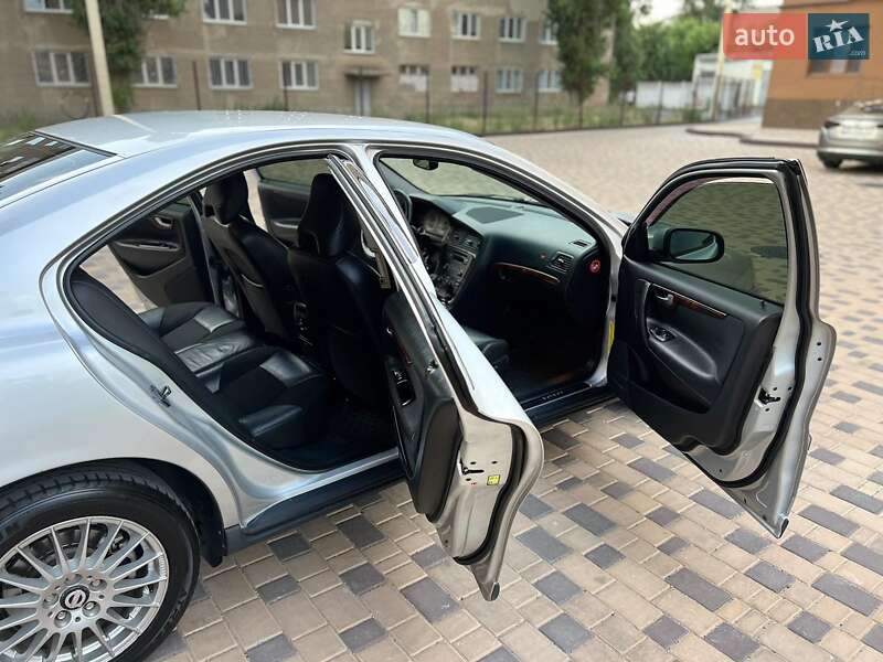 Седан Volvo S60 2006 в Измаиле