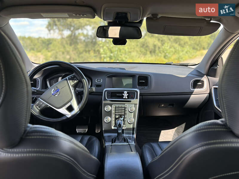 Седан Volvo S60 2011 в Киеве