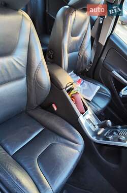 Седан Volvo S60 2012 в 