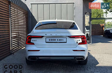Седан Volvo S60 2020 в 