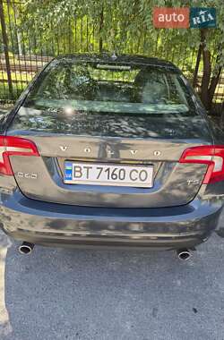 Седан Volvo S60 2013 в 
