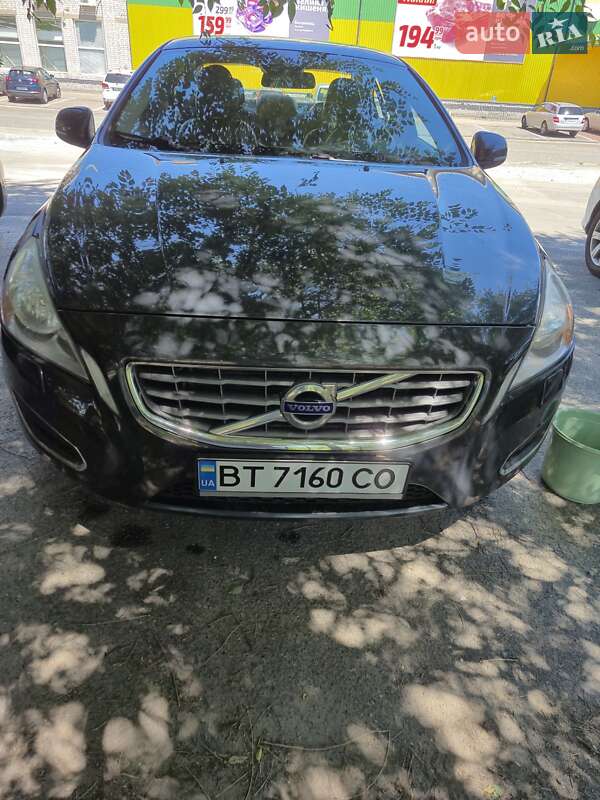 Седан Volvo S60 2013 в Києві