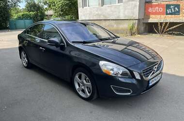 Седан Volvo S60 2011 в 