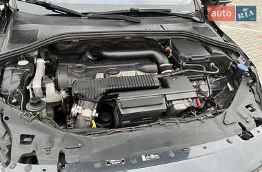 Седан Volvo S60 2011 в 
