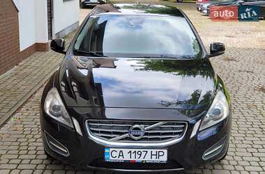 Седан Volvo S60 2012 в 