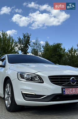 Седан Volvo S60 2017 в 