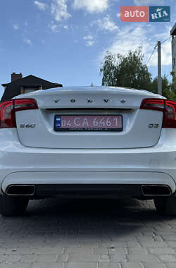 Седан Volvo S60 2017 в 