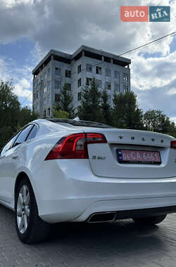 Седан Volvo S60 2017 в 