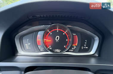 Седан Volvo S60 2017 в 