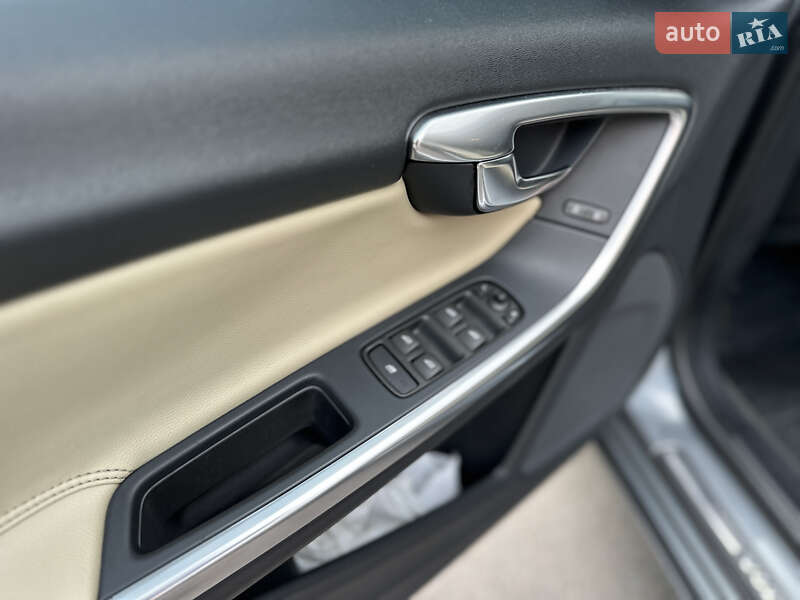 Седан Volvo S60 2017 в Ровно фото 26 Седан Volvo S60 2017 в Ровно