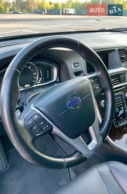 Седан Volvo S60 2016 в 