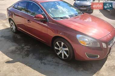 Седан Volvo S60 2011 в 