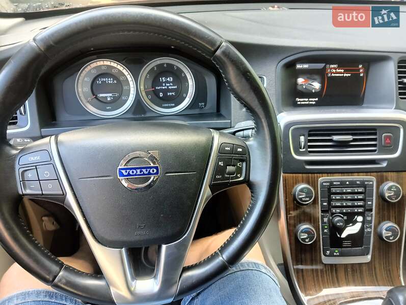 Седан Volvo S60 2011 в Києві