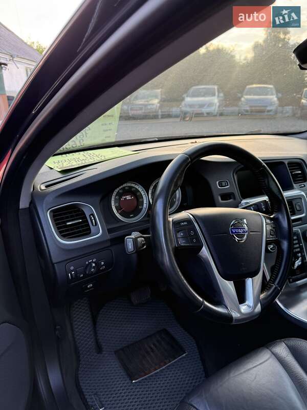 Седан Volvo S60 2011 в Старокостянтинові