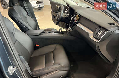 Седан Volvo S60 2024 в 