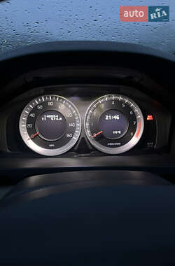 Седан Volvo S60 2012 в 