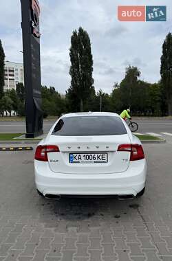 Седан Volvo S60 2014 в 