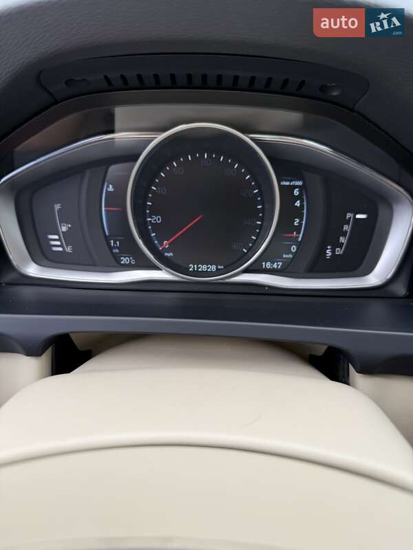Седан Volvo S60 2014 в Вишневому