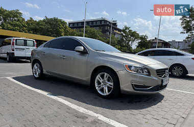 Седан Volvo S60 2014 в 