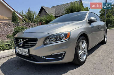 Седан Volvo S60 2014 в 