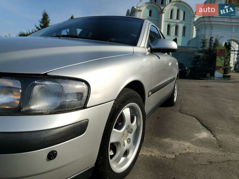 Седан Volvo S60 2001 в Володимирі