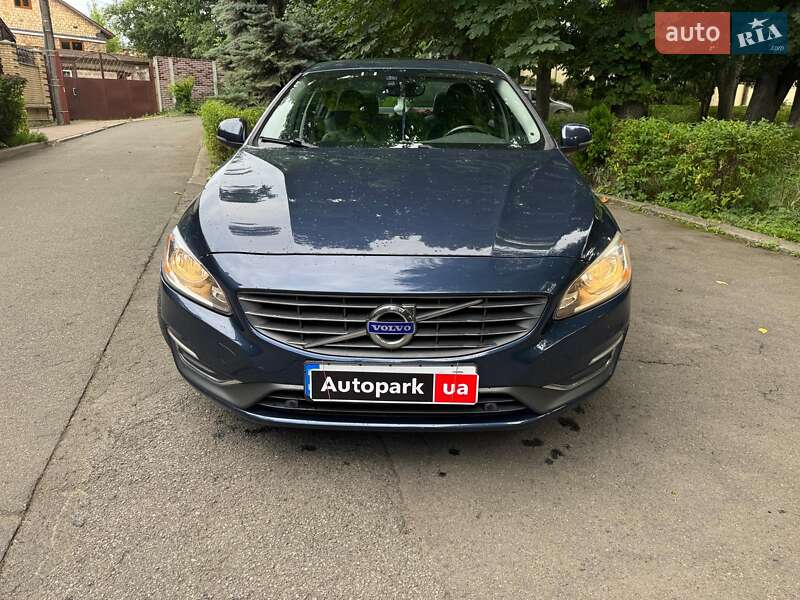 Седан Volvo S60 2014 в Киеве