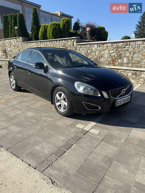 Седан Volvo S60 2012 в Сокирянах