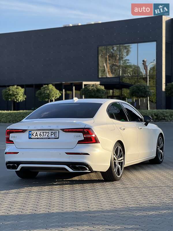 Седан Volvo S60 2019 в Києві фото 7 Седан Volvo S60 2019 в Києві