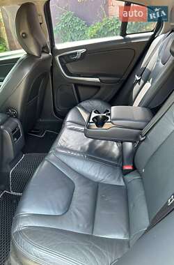 Седан Volvo S60 2013 в 