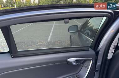 Седан Volvo S60 2017 в 
