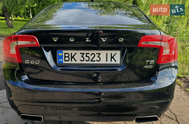 Седан Volvo S60 2014 в 