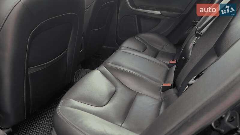 Седан Volvo S60 2014 в Ровно