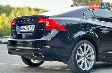 Седан Volvo S60 2017 в 