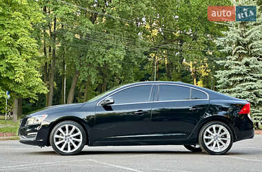Седан Volvo S60 2017 в 