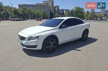 Седан Volvo S60 2017 в 