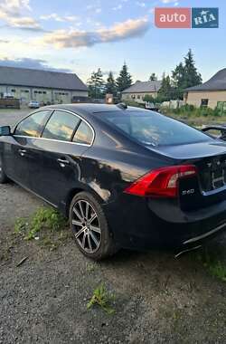Седан Volvo S60 2016 в Отынии