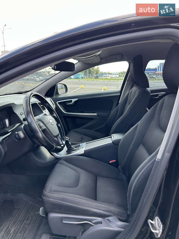 Седан Volvo S60 2013 в Киеве фото 8 Седан Volvo S60 2013 в Киеве
