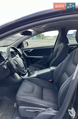 Седан Volvo S60 2013 в 