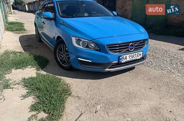 Седан Volvo S60 2013 в 