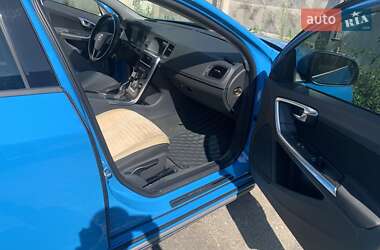 Седан Volvo S60 2013 в 