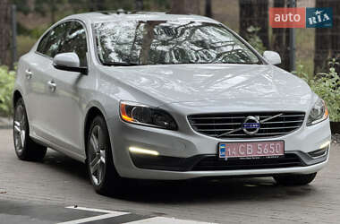 Седан Volvo S60 2013 в 