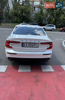 Седан Volvo S60 2020 в 