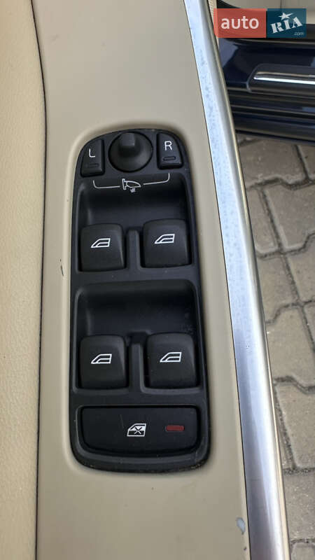 Седан Volvo S60 2014 в Ивано-Франковске