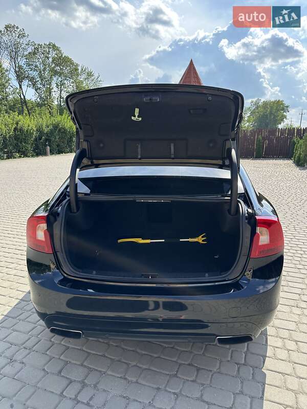 Седан Volvo S60 2014 в Тернополе