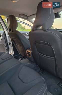Седан Volvo S60 2016 в 